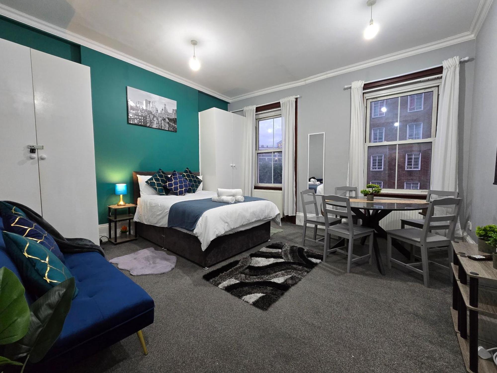 Cosy 3 Bedroom Flat Step Away From Paddington Londra