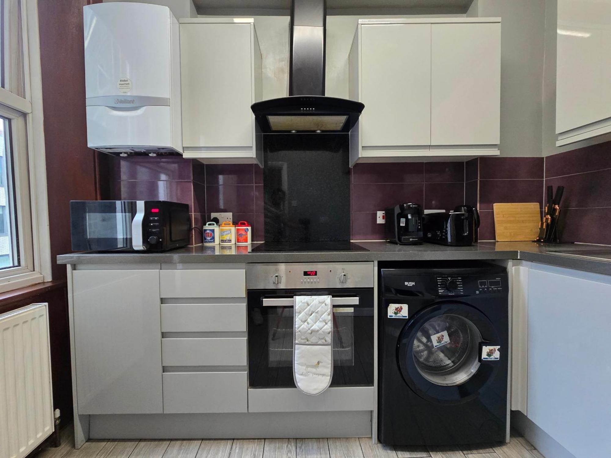 Cosy 3 Bedroom Flat Step Away From Paddington Londra