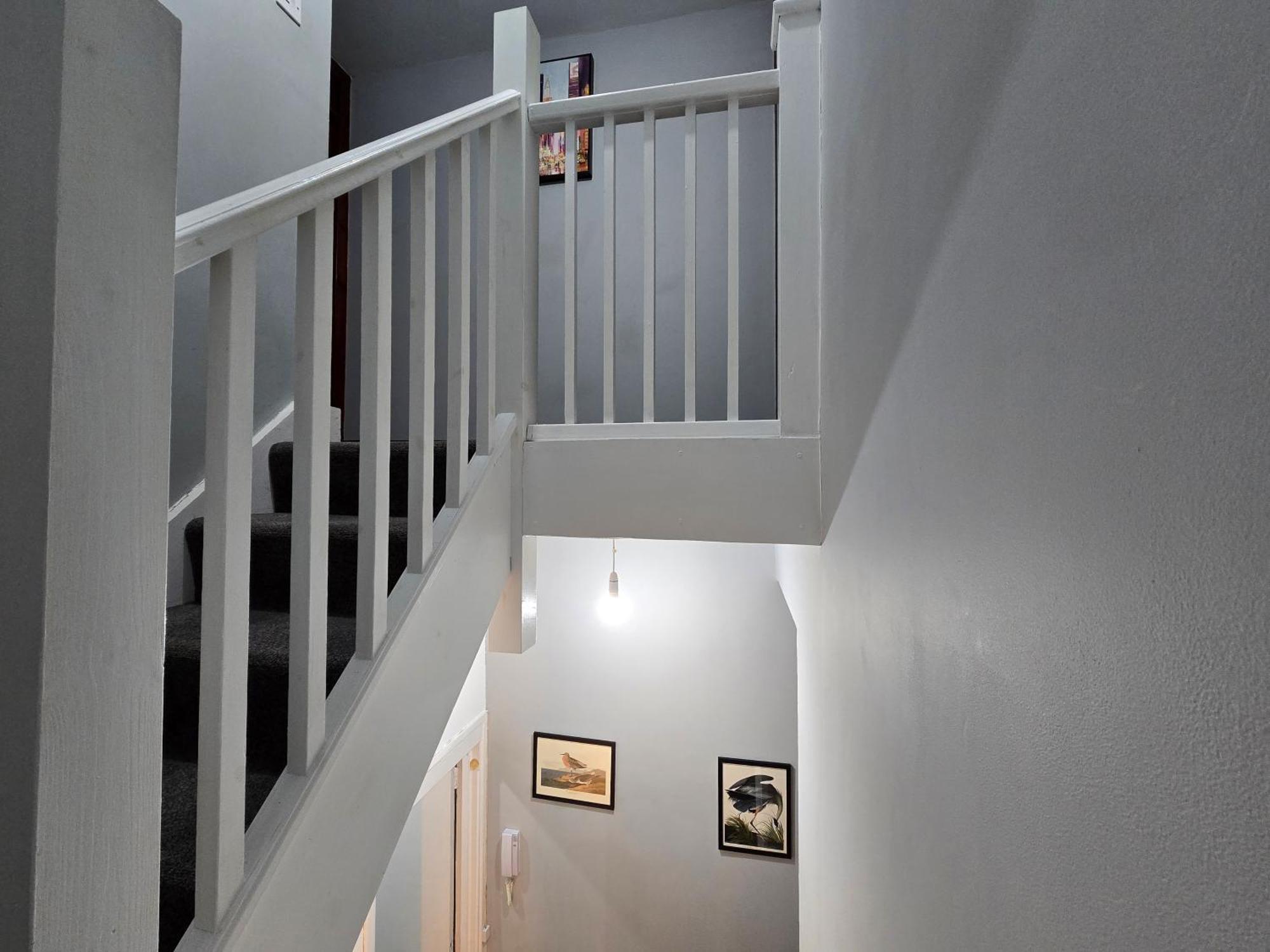 Cosy 3 Bedroom Flat Step Away From Paddington Appartamento