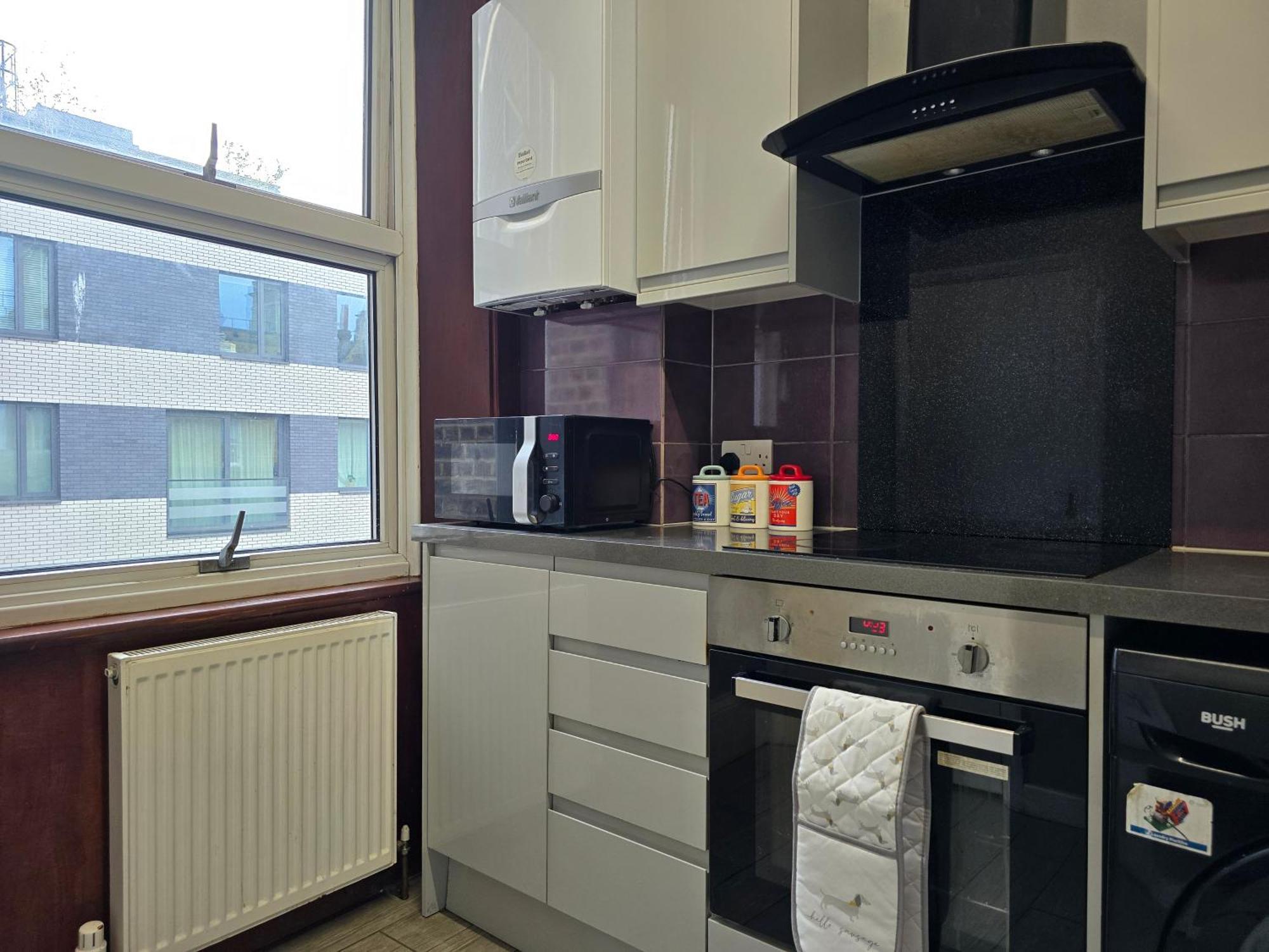 Cosy 3 Bedroom Flat Step Away From Paddington *